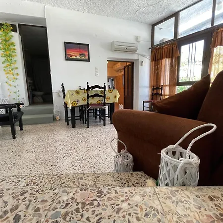 Tatil Evi Nionas Cheerful House Piso Meria