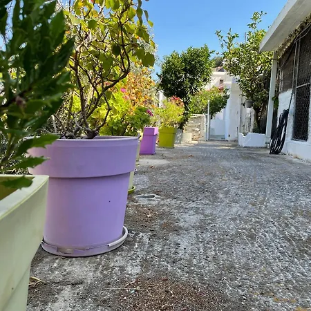 Holiday home Nionas Cheerful House *