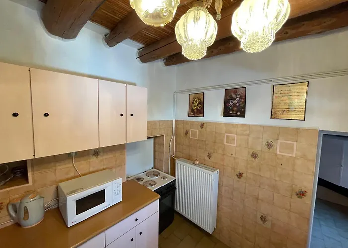 Nionas Cheerful House Дом отдыха